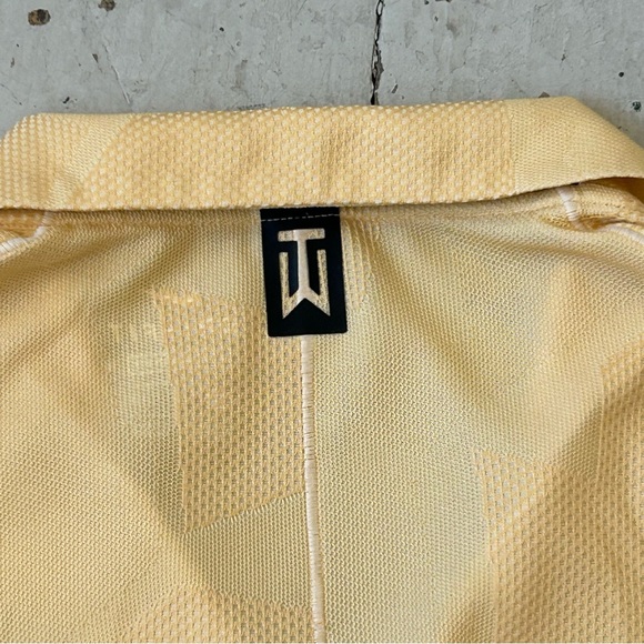 Nike Men's Dri Fit Mustard Yellow Textured Polo Shirt - Picture 6 of 15